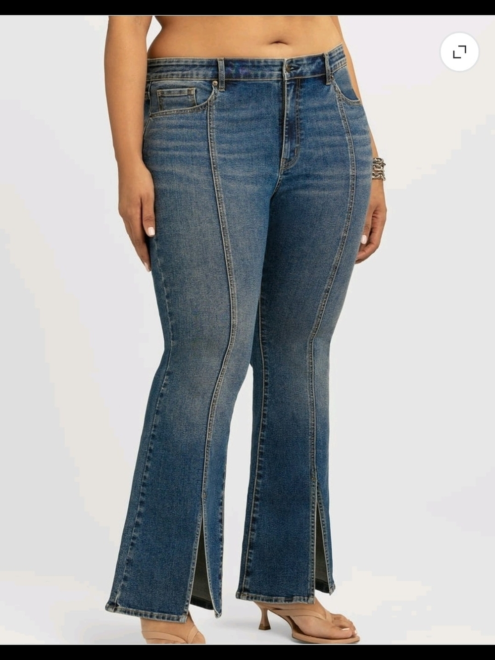 Jessica Simpson Women's and Women's Plus Daisy Fitted Flare Jeans - Picture 5 of 16